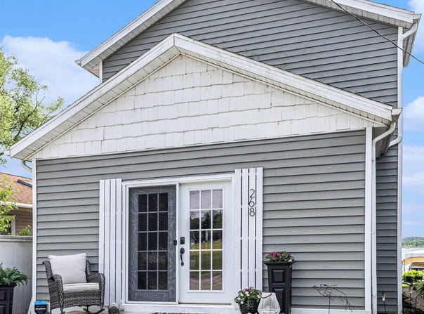 268 Ackerson Lake Drive, Jackson, MI 49201