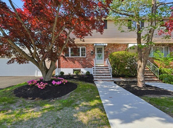 36 Raechel Rd, Randolph, MA 02368