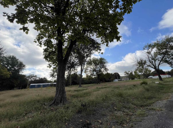 445  & 415 Sycamore Street, Waldron, AR 72958