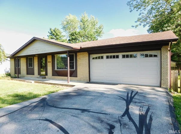 185 W Mercury Street, Markle, IN 46770-9779