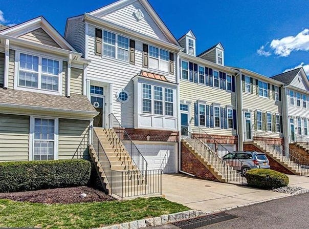 21 CHARTER OAK COURT, DOYLESTOWN, PA 18901