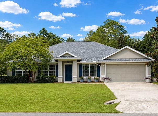 1 SLEEPING BEAUTY Place, PALM COAST, FL 32164