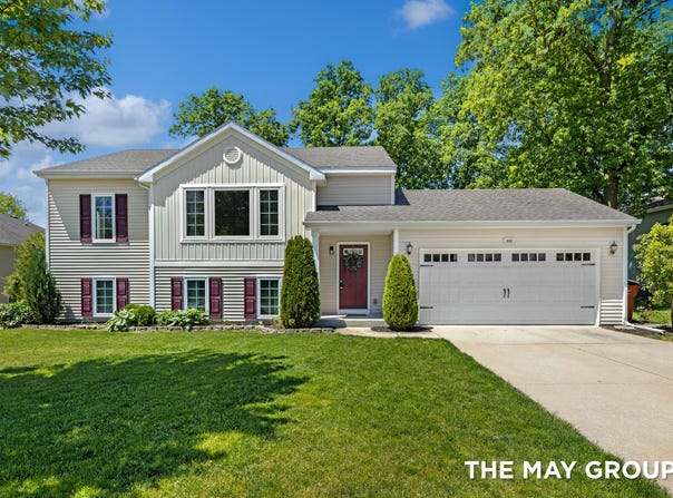 1641 Hamlet Drive, Lowell, MI 49331