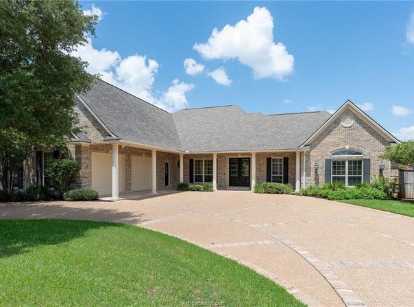 5111 Sycamore Hills Drive, College Station, TX 77845