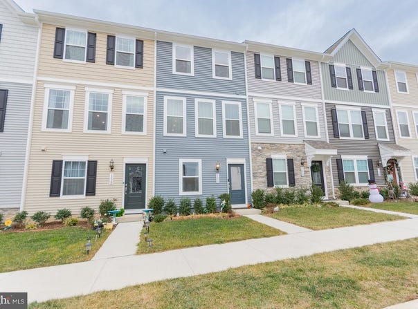 154 COOLIDGE Avenue, RANSON, WV 25438
