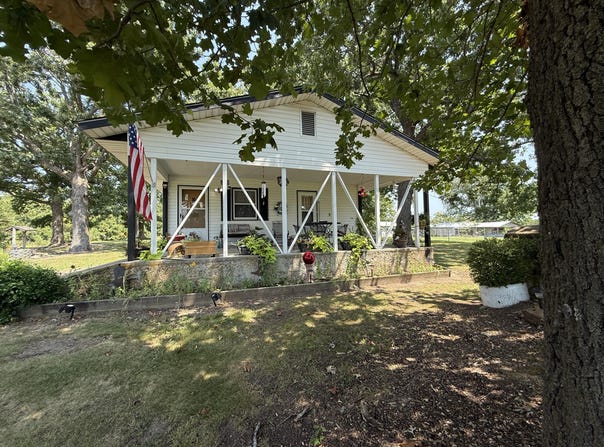 4109 State Highway 90, Washburn, MO 65772