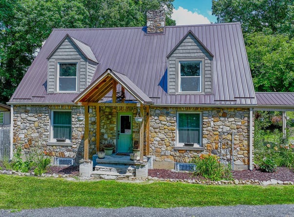 31232 Hollyfield Road, Damascus, VA 24236