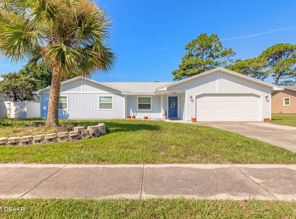 840 W Pine Forest Trail, Port Orange, FL 32127