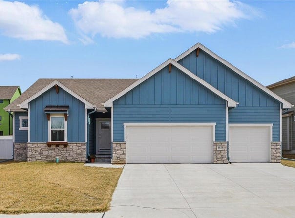 1853 HEMLOCK Street, COUNCIL BLUFFS, IA 51503