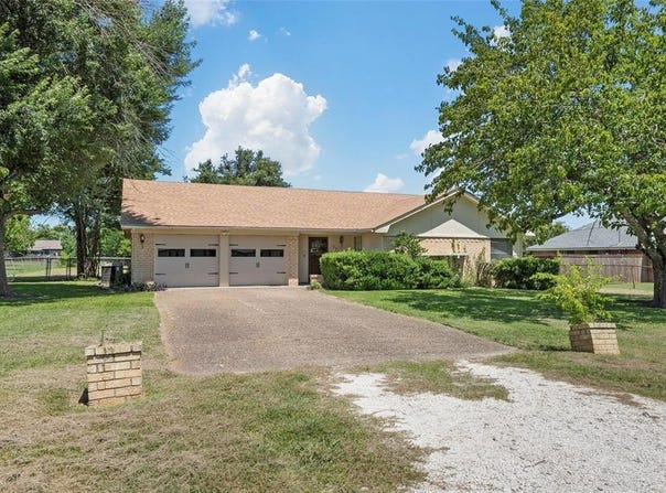 105 Melissa Street, Bruceville Eddy, TX 76524
