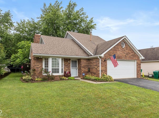 7638 Trophy Club Drive S, Indianapolis, IN 46214
