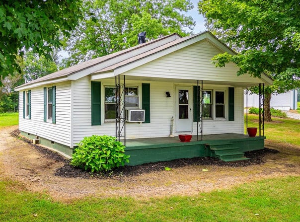 1589 Todd Deer Lick Road, Lewisburg, KY 42256