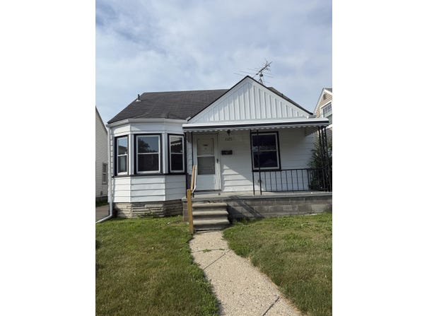 1125 Mill Street, Lincoln Park, MI 48146
