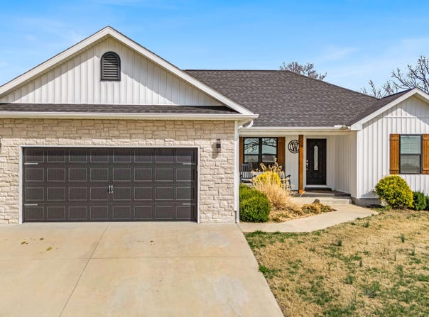 5400 Private Road 1351, Pomona, MO 65789