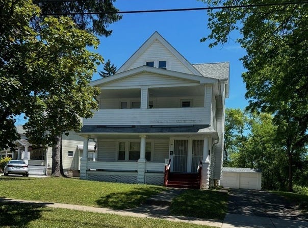 32 Ellenwood Avenue, Bedford, OH 44146