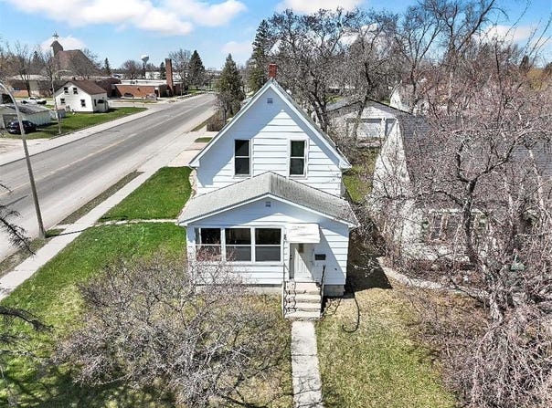 301 Duluth Avenue N, Thief River Falls, MN 56701