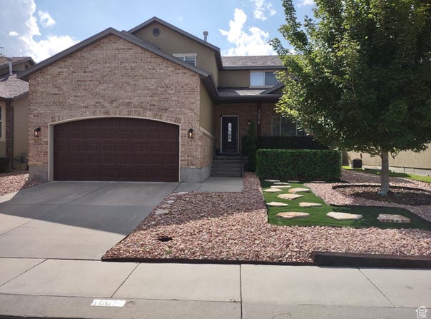 10674 S PINE SHADOW, South Jordan, UT 84009