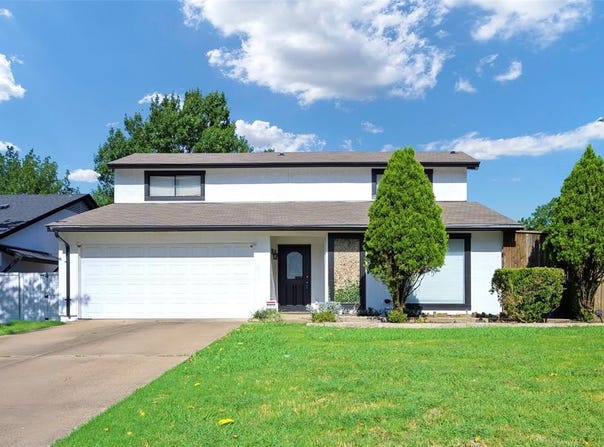 2707 Colonial Drive, Carrollton, TX 75007