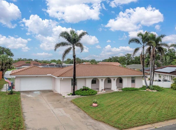 107 VAN DYCK DRIVE, NOKOMIS, FL 34275