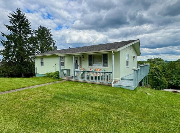 903  Panorama Drive, Spencer, WV 25276