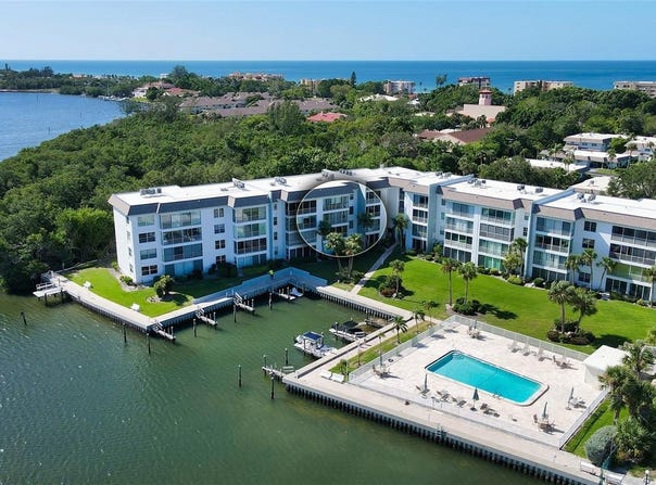 600 SUTTON PLACE, LONGBOAT KEY, FL 34228