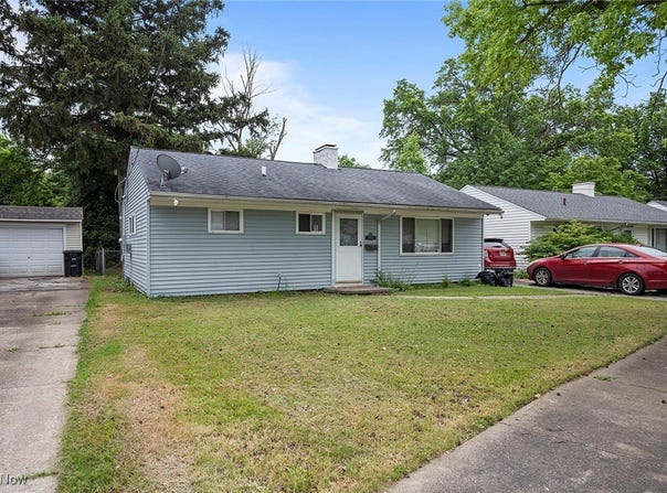 1996 Rookwood Road, Cleveland, OH 44112
