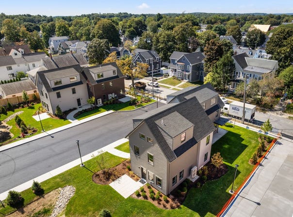 4 Lincoln St, Natick, MA 01760