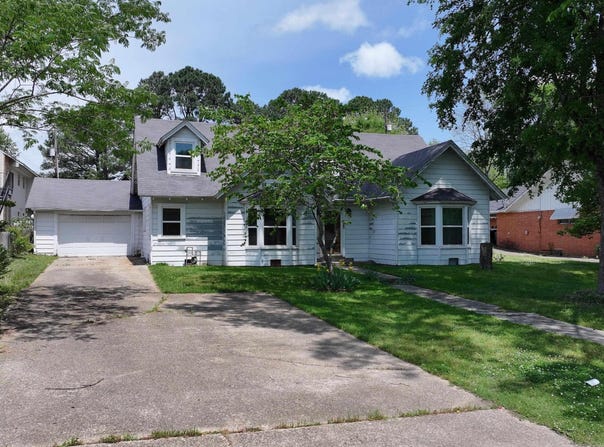 616 E Broadway Street, Glenwood, AR 71943