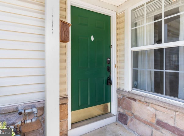 302 WESTON LANE, NEW HOPE, PA 18938