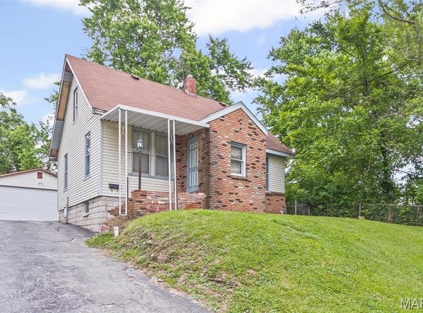 1915 Jersey Street, Alton, IL 62002
