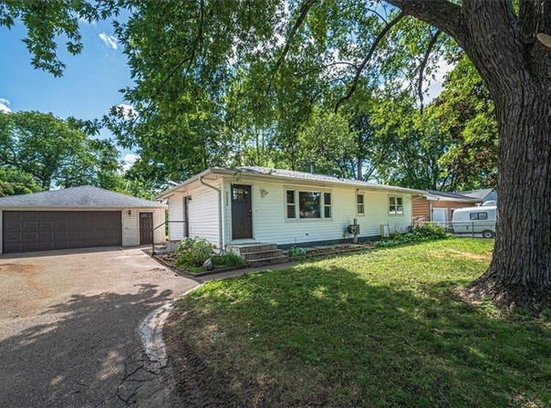 2034 Emerald Lane, Eagan, MN 55122