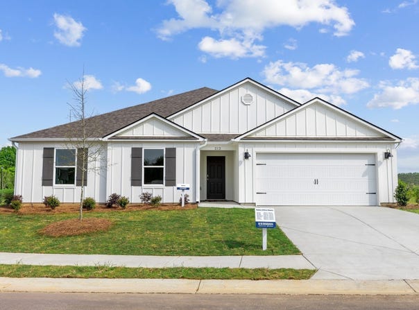 15 Aberdeen Drive, Calera, AL 35040