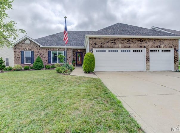 910 Pittsburg Landing Drive, Wentzville, MO 63385