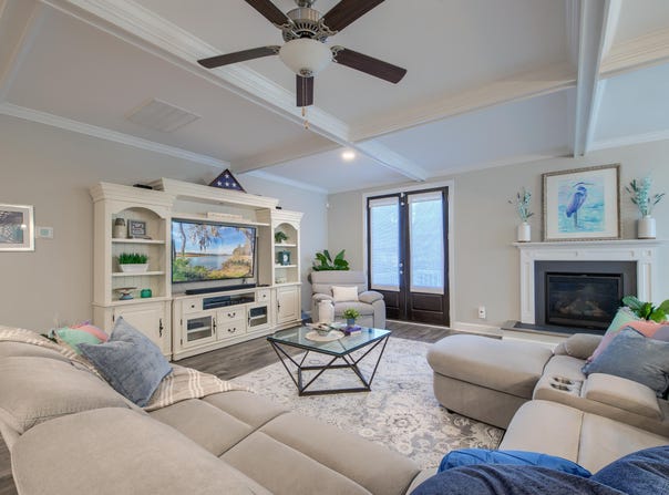 1511 Hopkins Lane, Mount Pleasant, SC 29466