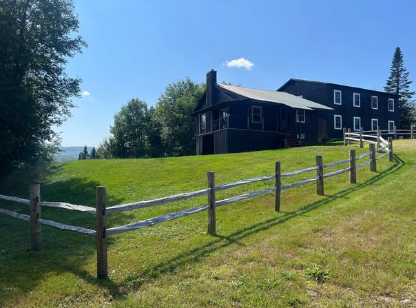 2026 North Main Street, Pittsburg, NH 03592