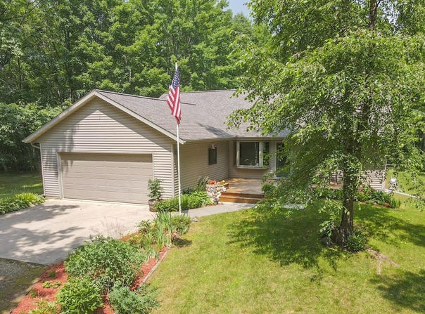 12618 POUPORE Lane, SURING, WI 54174