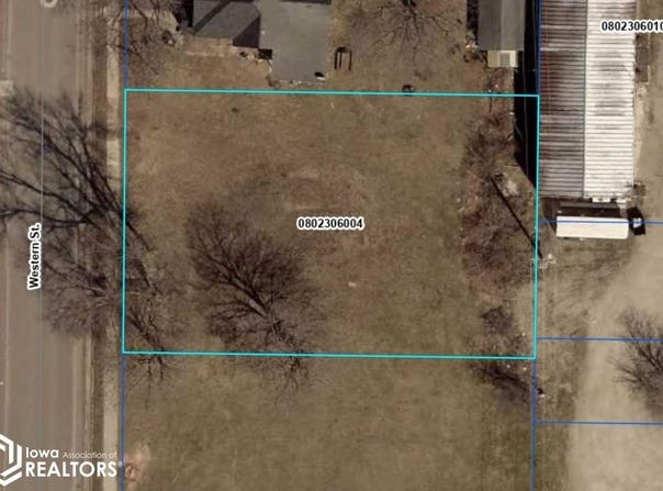 202 N Western Street, Lake Mills, IA 50450