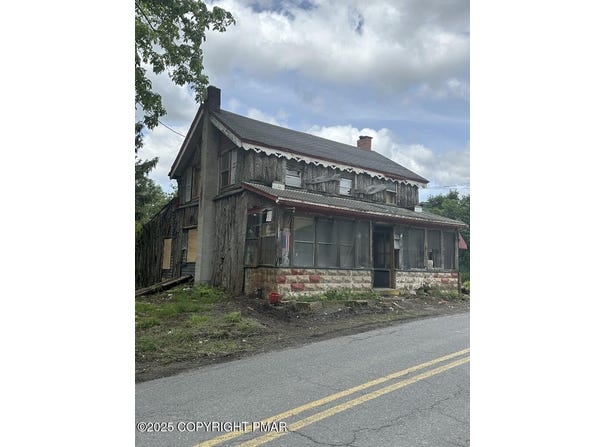 55 Mill Road, Palmerton, PA 18071