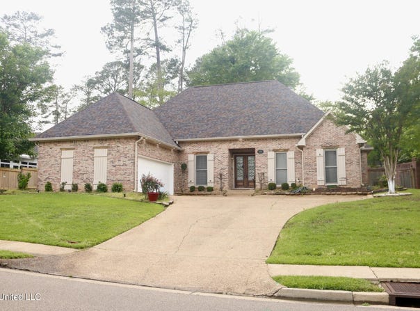 626 Wendover Drive, Ridgeland, MS 39157