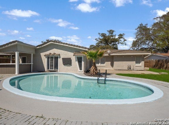 134 Rosemont, San Antonio, TX 78228