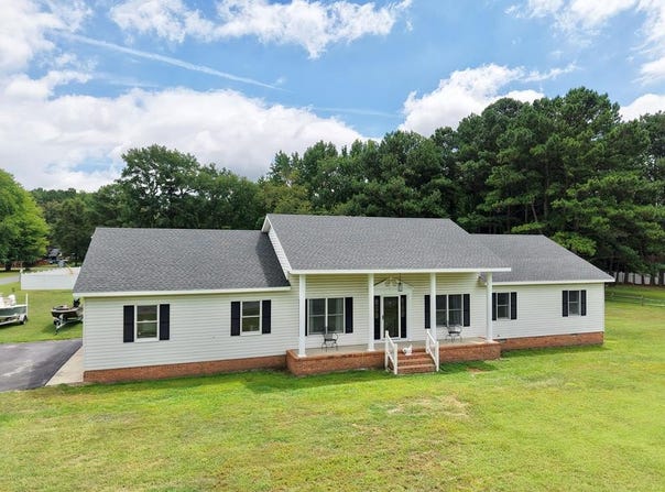 8 NELSON DR, ONANCOCK, VA 23417