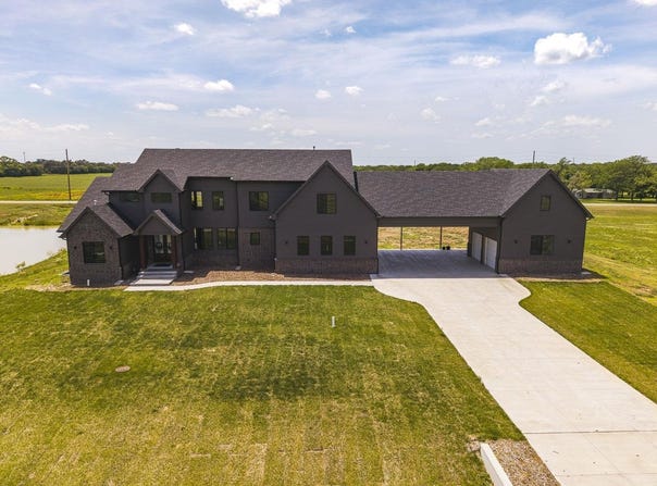 243 Thurston, Derby, KS 67037