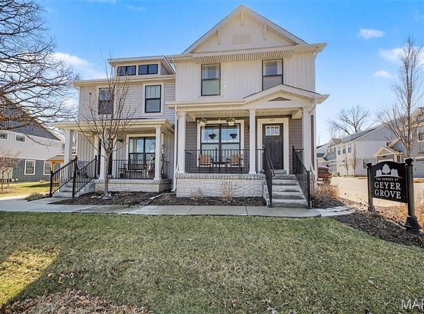 635 Maple Forest, Kirkwood, MO 63122