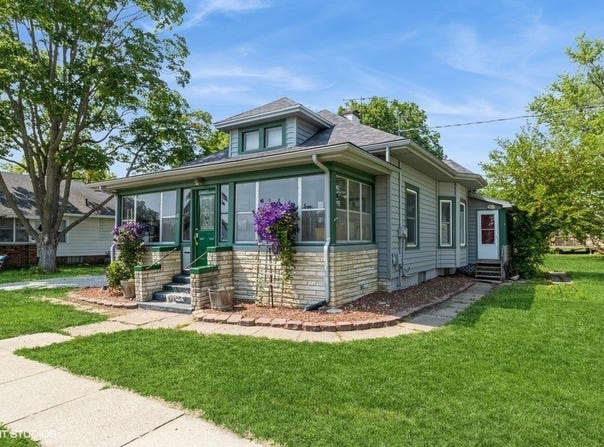 906 Grove Street, Adel, IA 50003