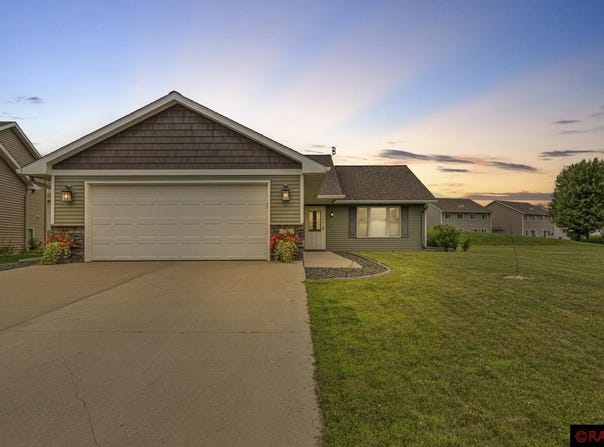 209 Cypress Drive, Mankato, MN 56001