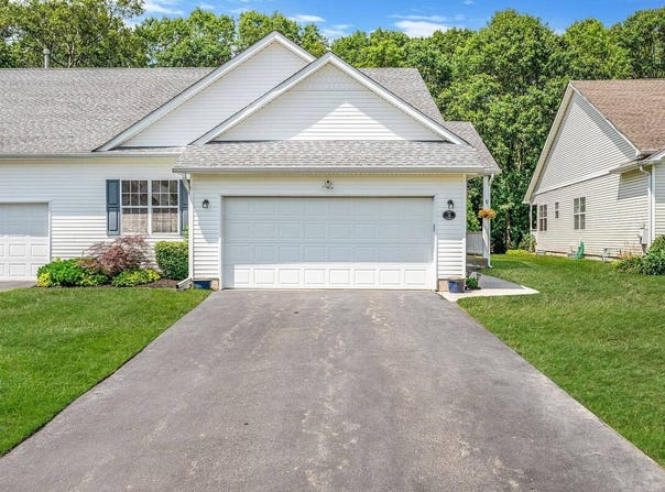 15 Little Leaf Court, Wading River, NY 11792