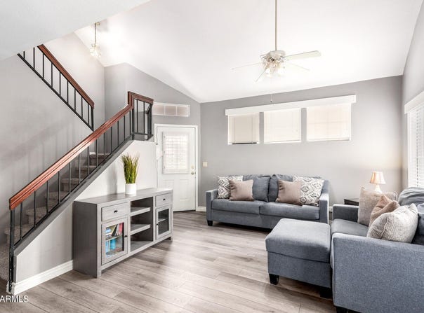 1633 E LAKESIDE Drive, Gilbert, AZ 85234