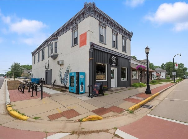 200 & 204 W Main Street, Waunakee, WI 53597