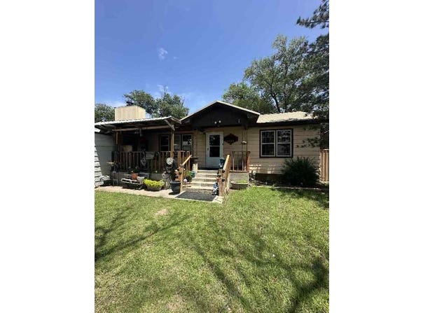 1507 N Beaver Street, Guymon, OK 73942