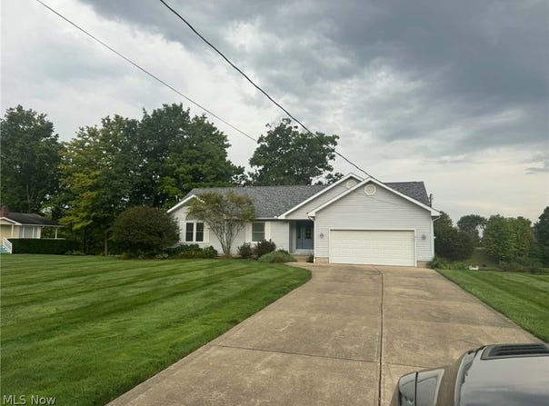 1459 Lake Vue Drive, Roaming Shores, OH 44085
